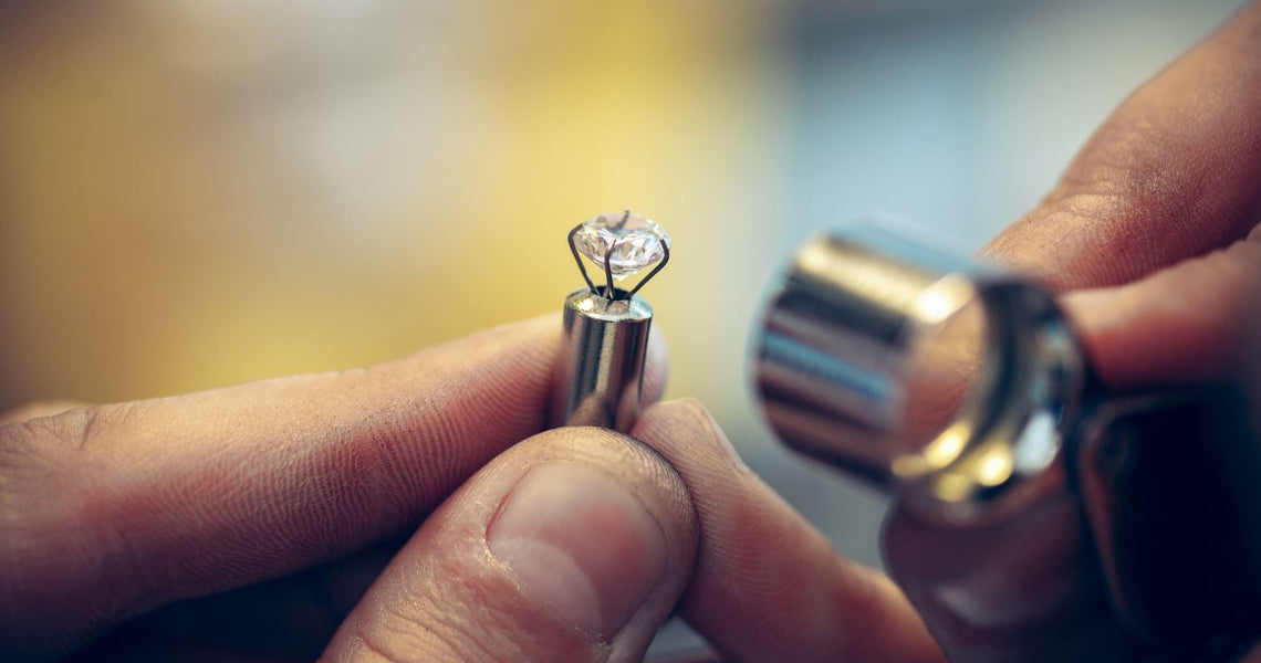 Mastering the 4Cs: Diamond Buying Guide