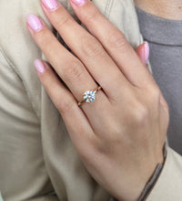 לחגוג את האהבה: טבעת אירוסין יהלום עגול 1.25 קראט בזהב ורוד